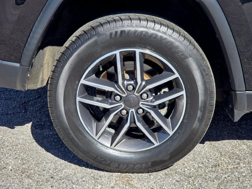 Used 2020 Black Jeep Limited image 13