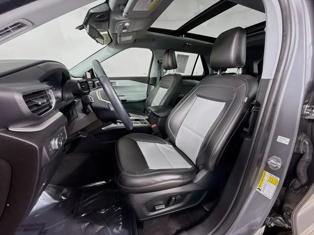 Used 2022 Gray Ford XLT image 21