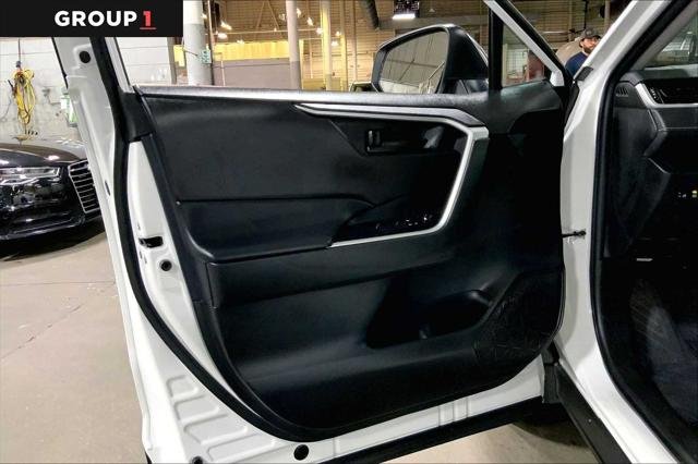 Certified Used 2023 ICE CAP Toyota  image 22