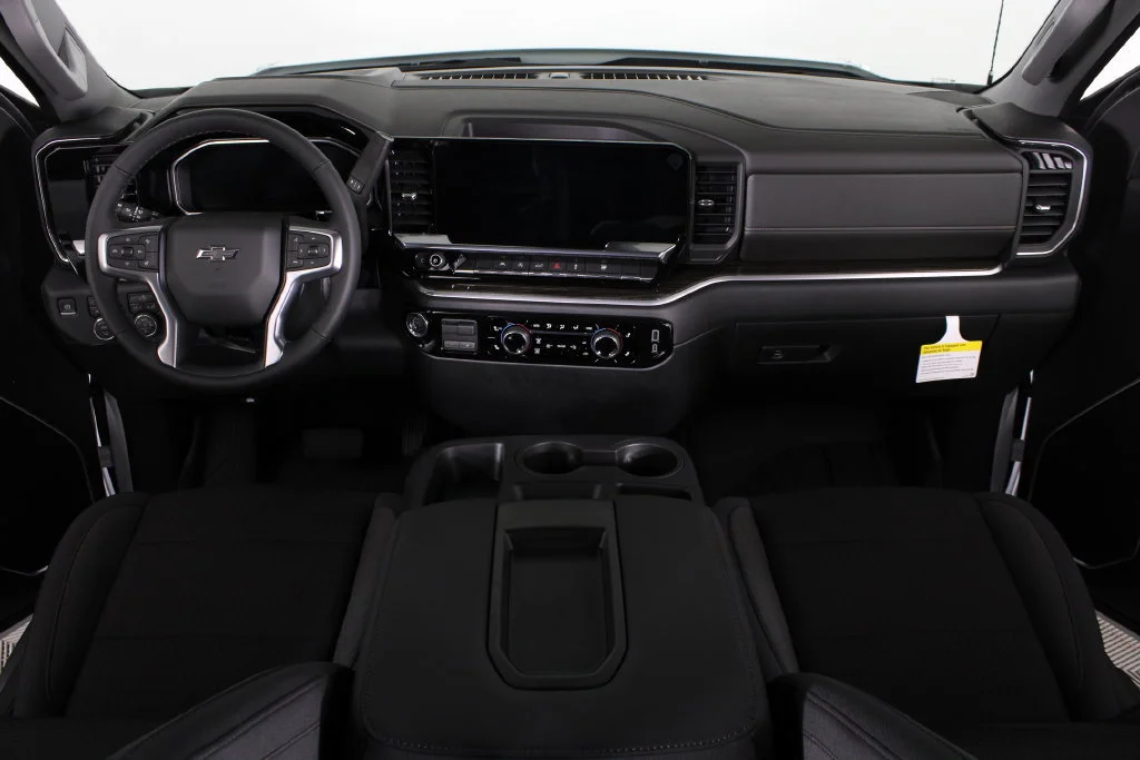 New 2026 Summit White Chevrolet RST image 25