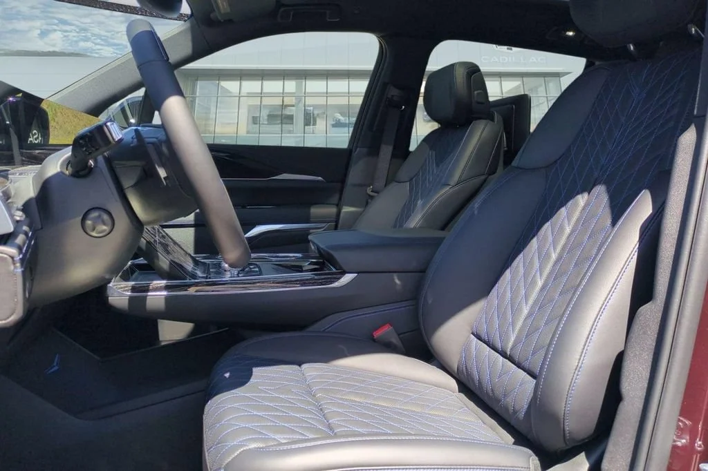 2026 Cadillac Escalade IQ Sport - Photo 10