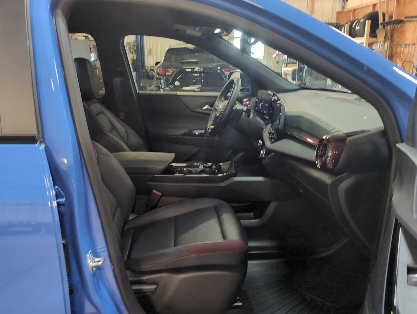 Used 2025 Reef Blue Metallic Chevrolet RS image 27