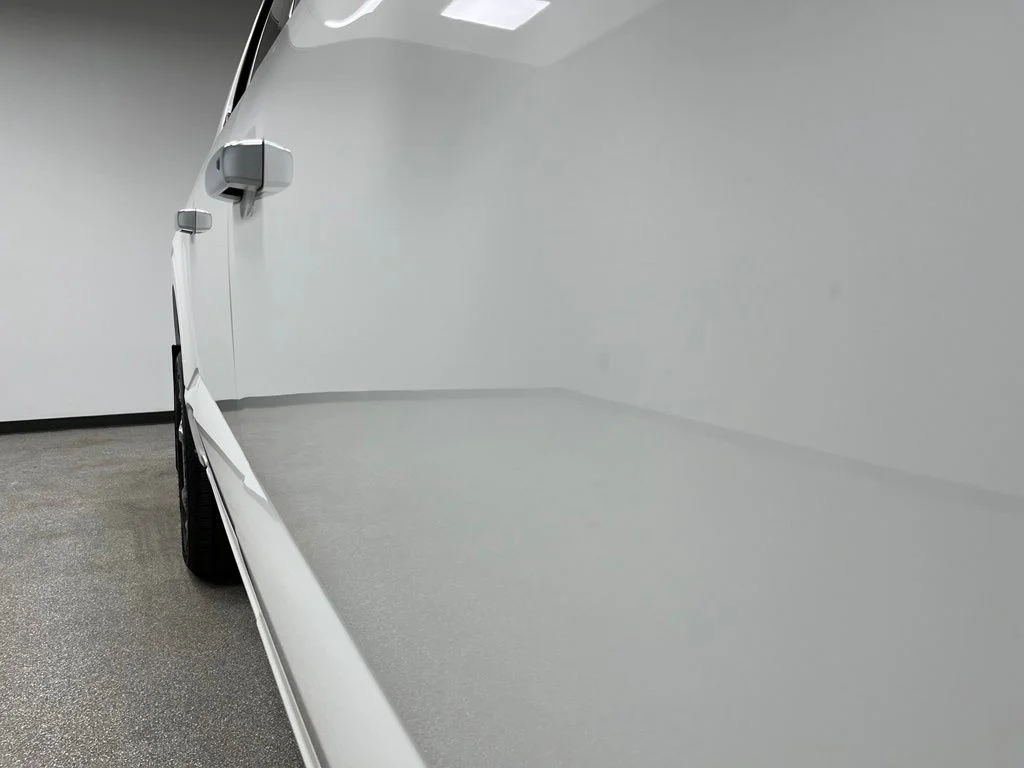 Used 2021 White Ford Limited image 12