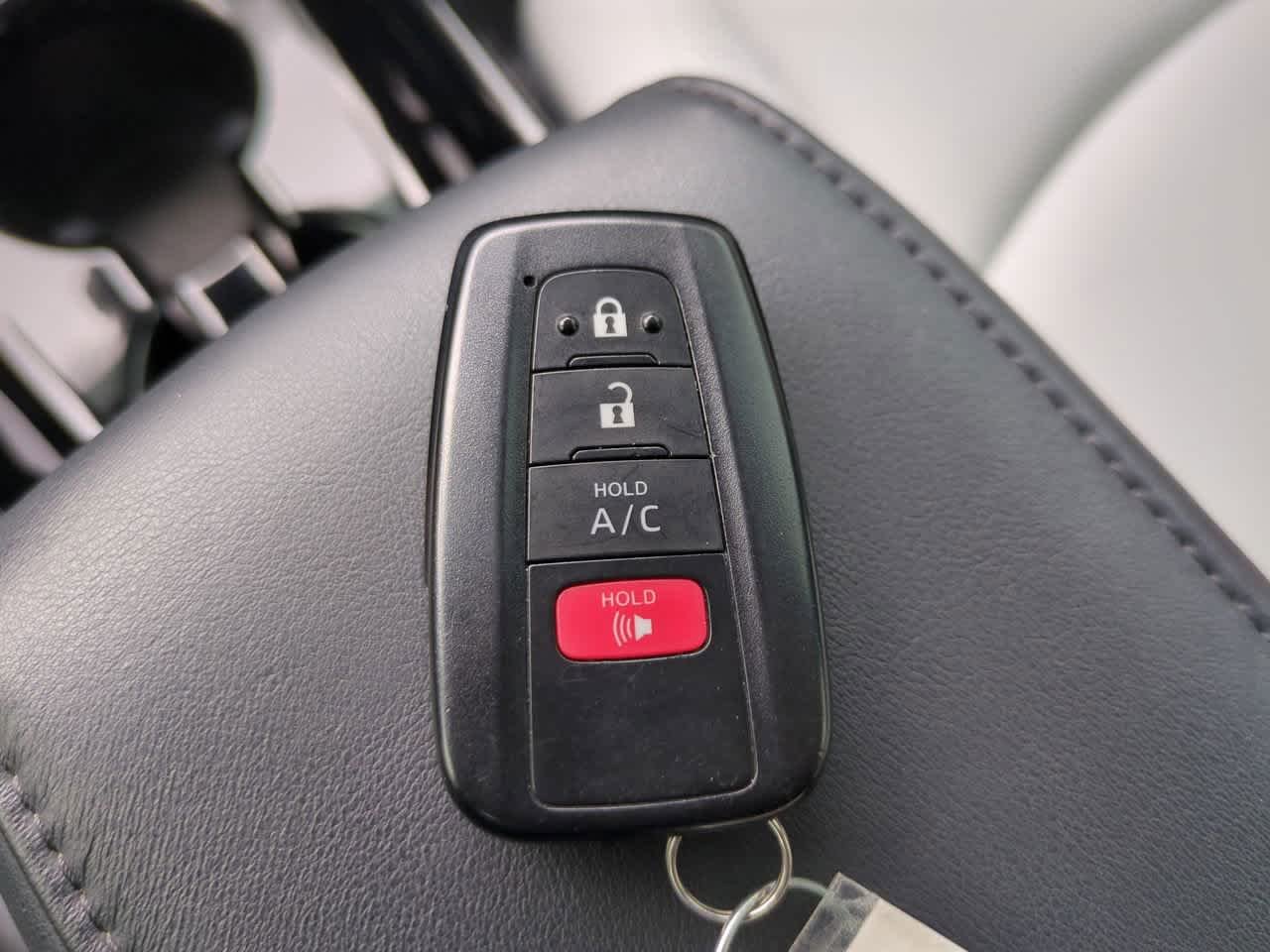 Certified Used 2021 Wind Chill Pearl Toyota Limited image 28