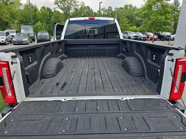 Used 2024  Ford King Ranch image 12