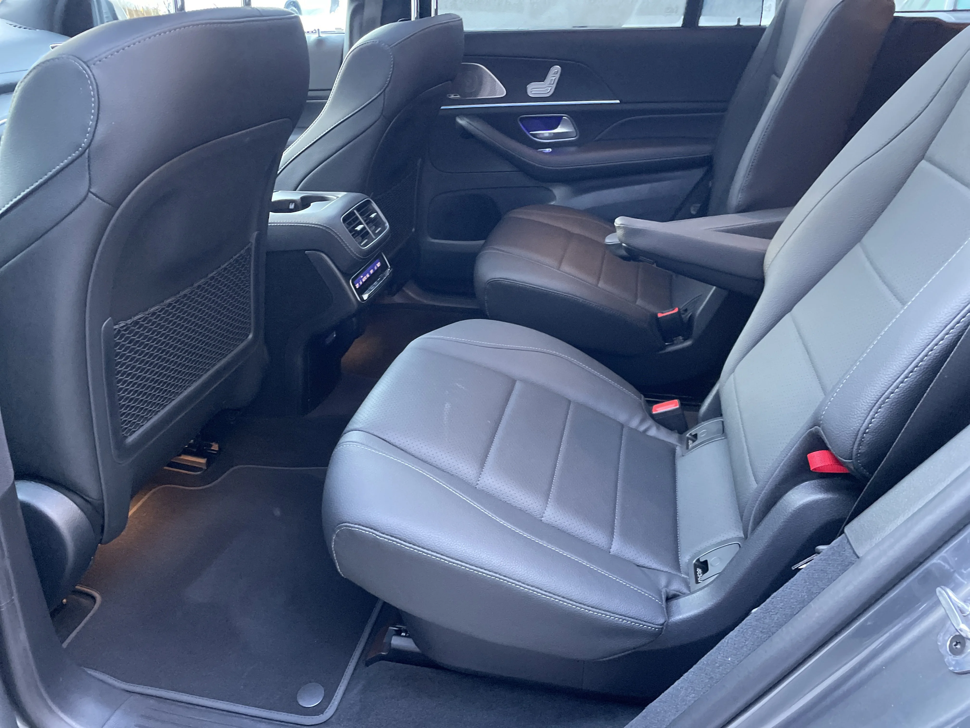 2025 Mercedes-Benz GLS Base - Photo 40