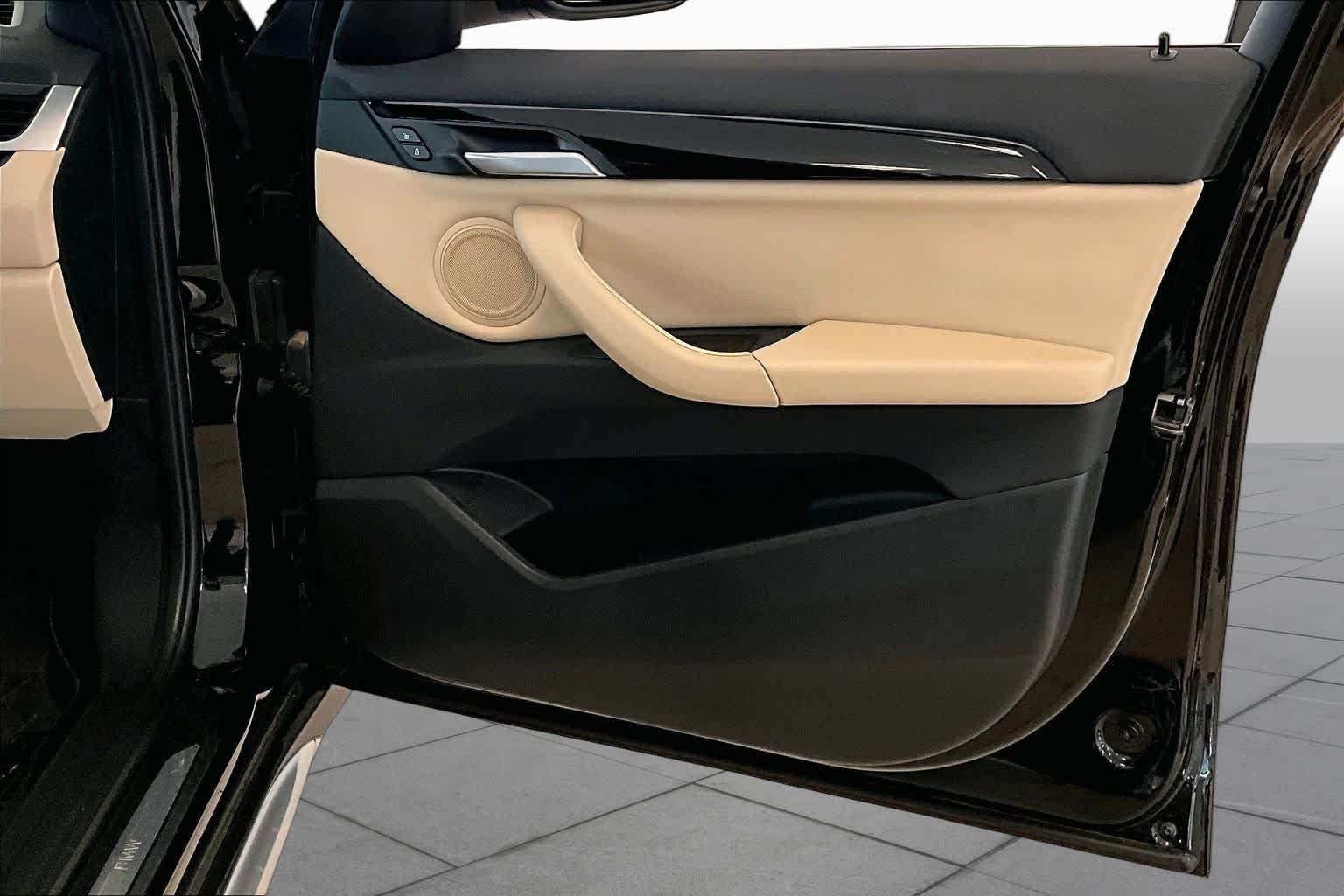 Used 2017 Jet Black BMW sDrive28i image 21
