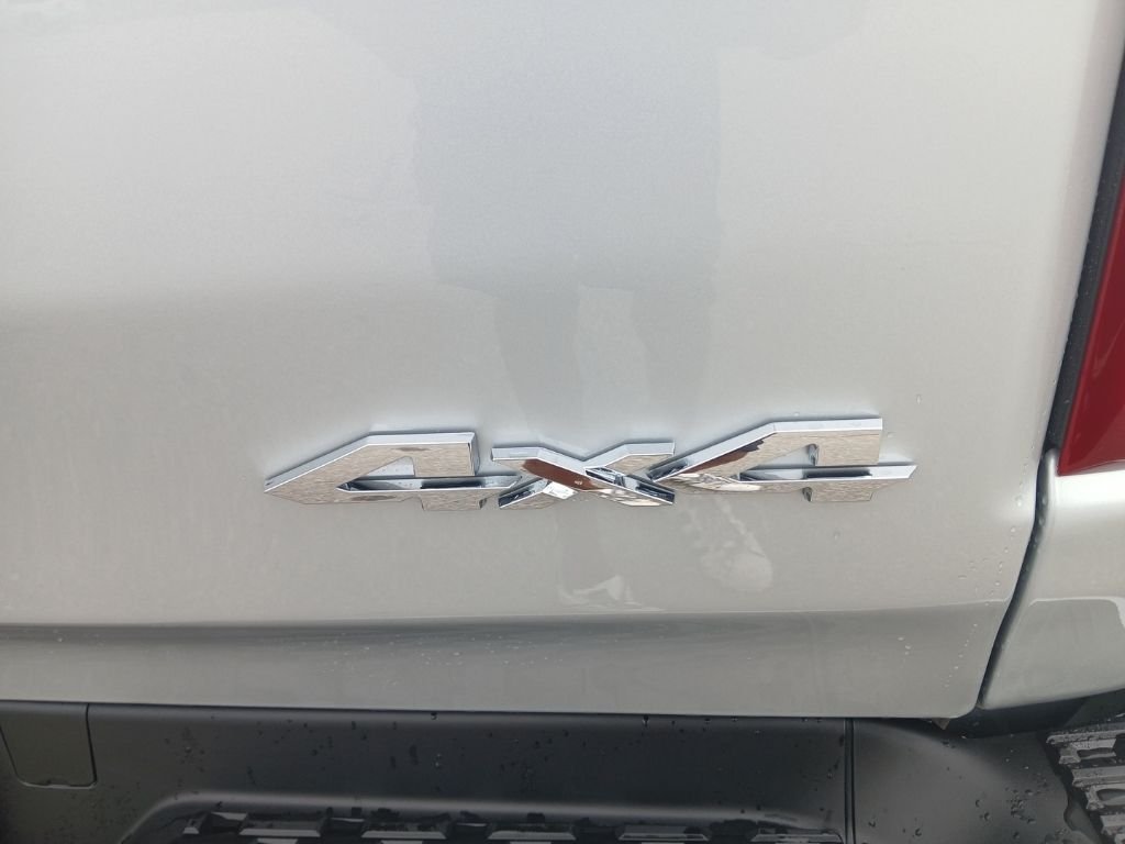 2026 RAM 1500 Laramie - Photo 11