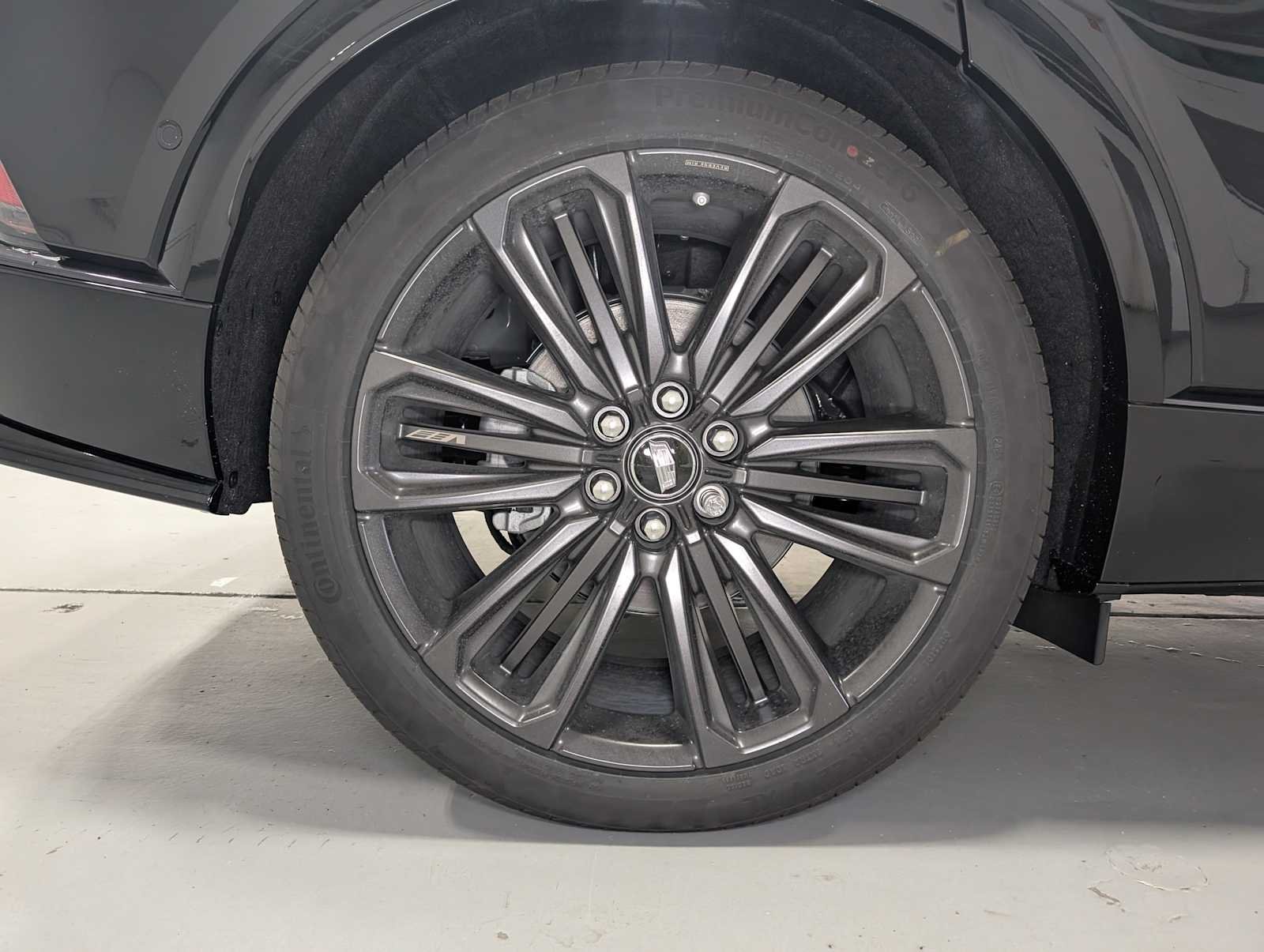 2026 Cadillac Lyriq photo 2