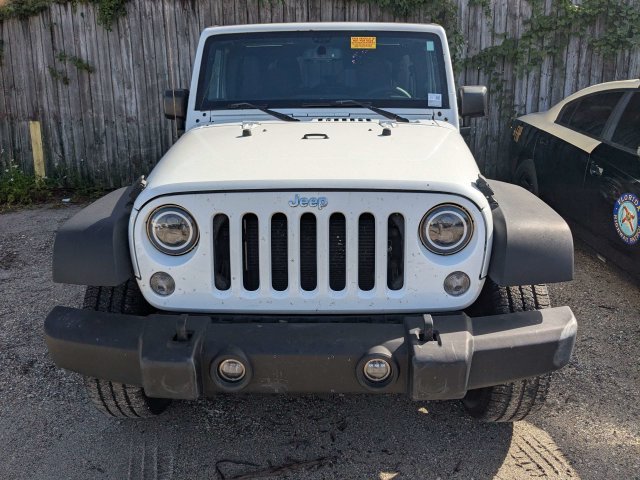 Used 2015 White Jeep Unlimited Sport image 2