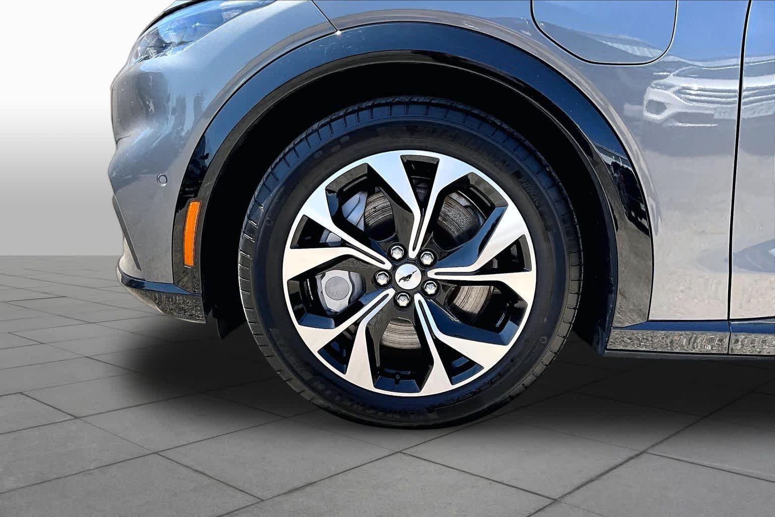 Certified Used 2023 Carbonized Gray Metallic Ford Premium image 12