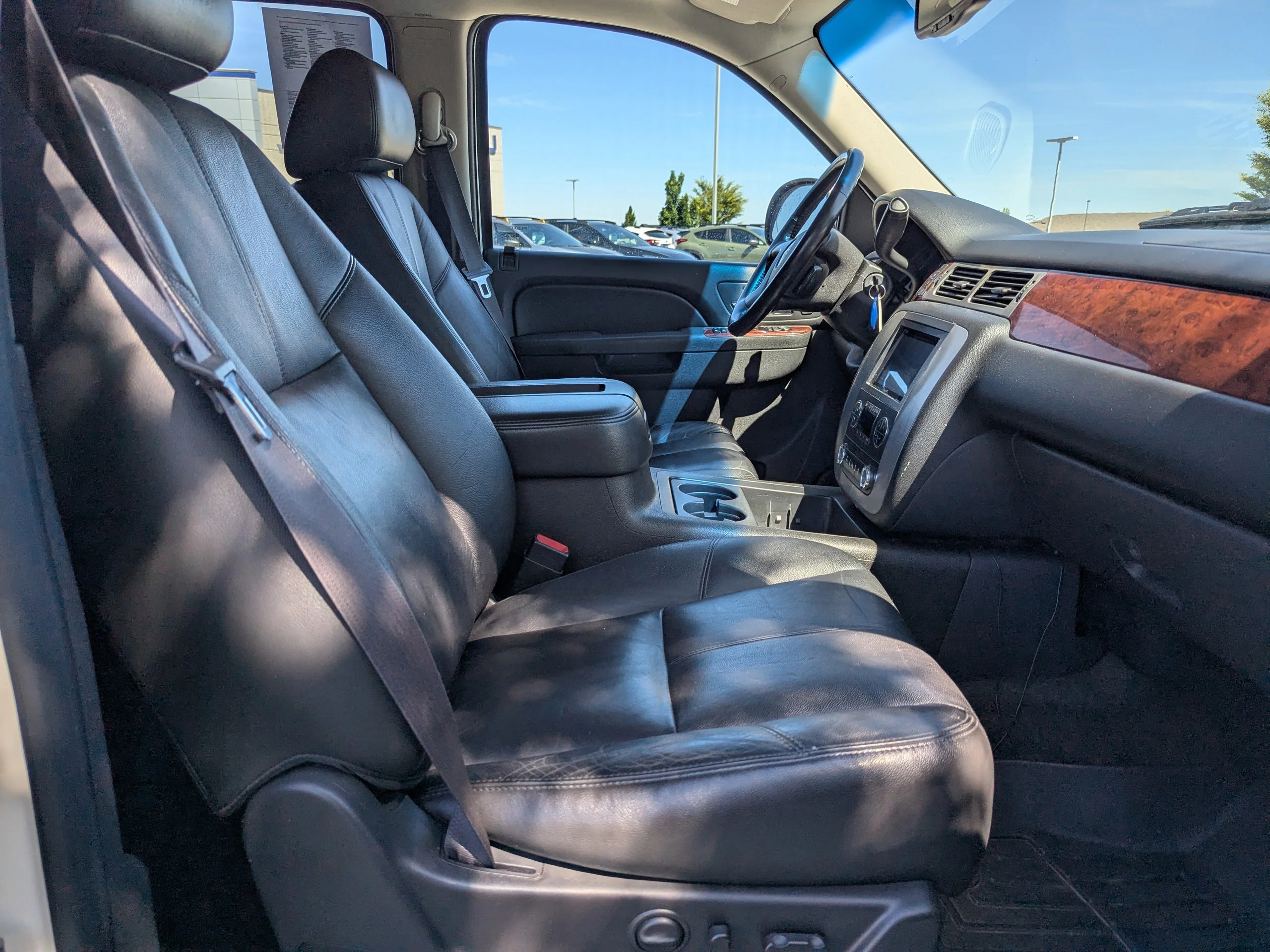 Used 2014 White Diamond Tricoat GMC SLT image 38