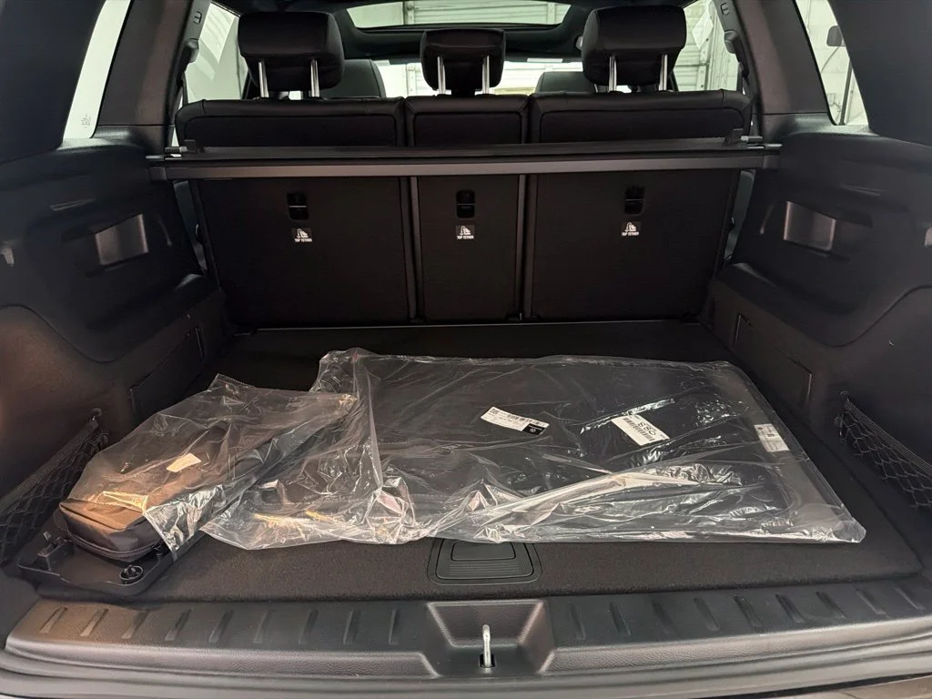 New 2026 Black Mercedes-Benz GLB 250 image 25