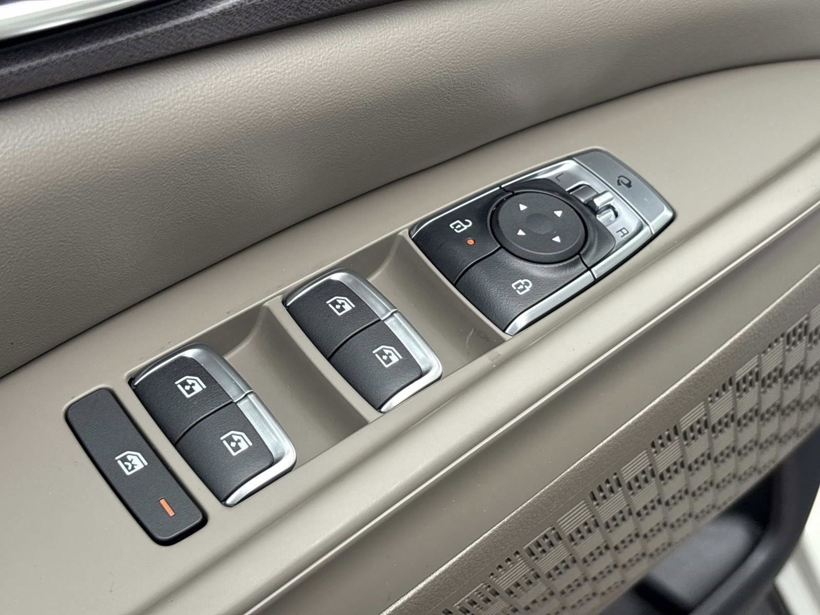New 2026 Ivory Silver Kia EX image 22