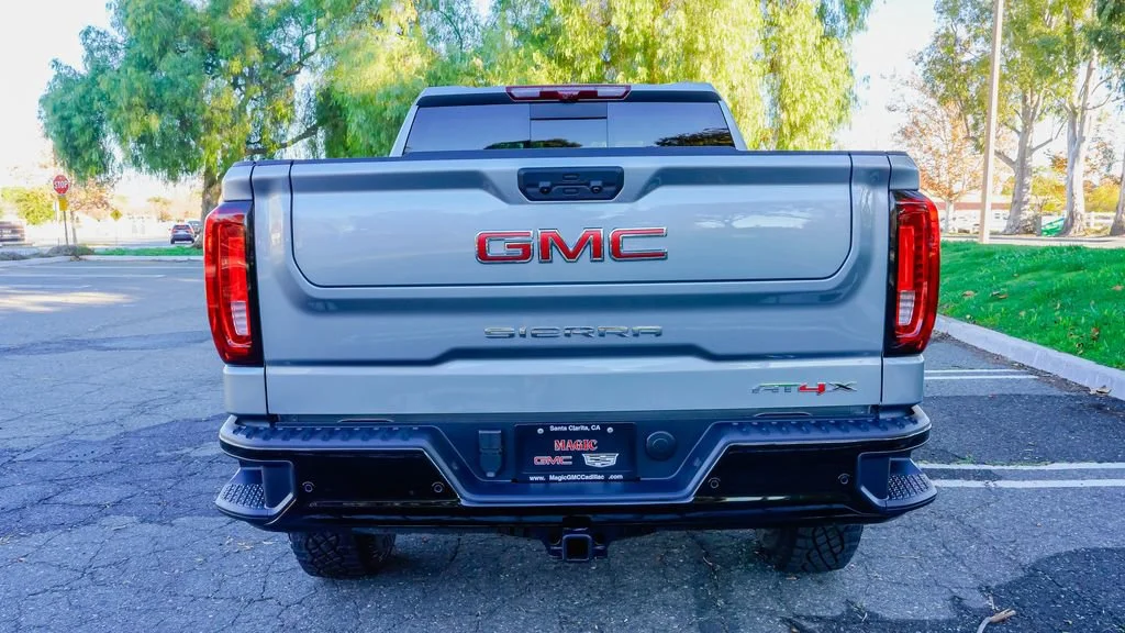2026 GMC Sierra 1500 AT4X - Photo 11