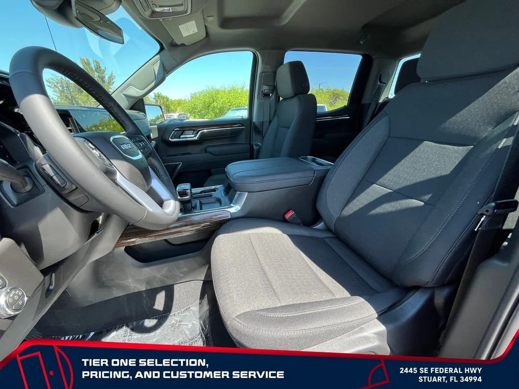 New 2026 Onyx Black GMC Elevation image 10