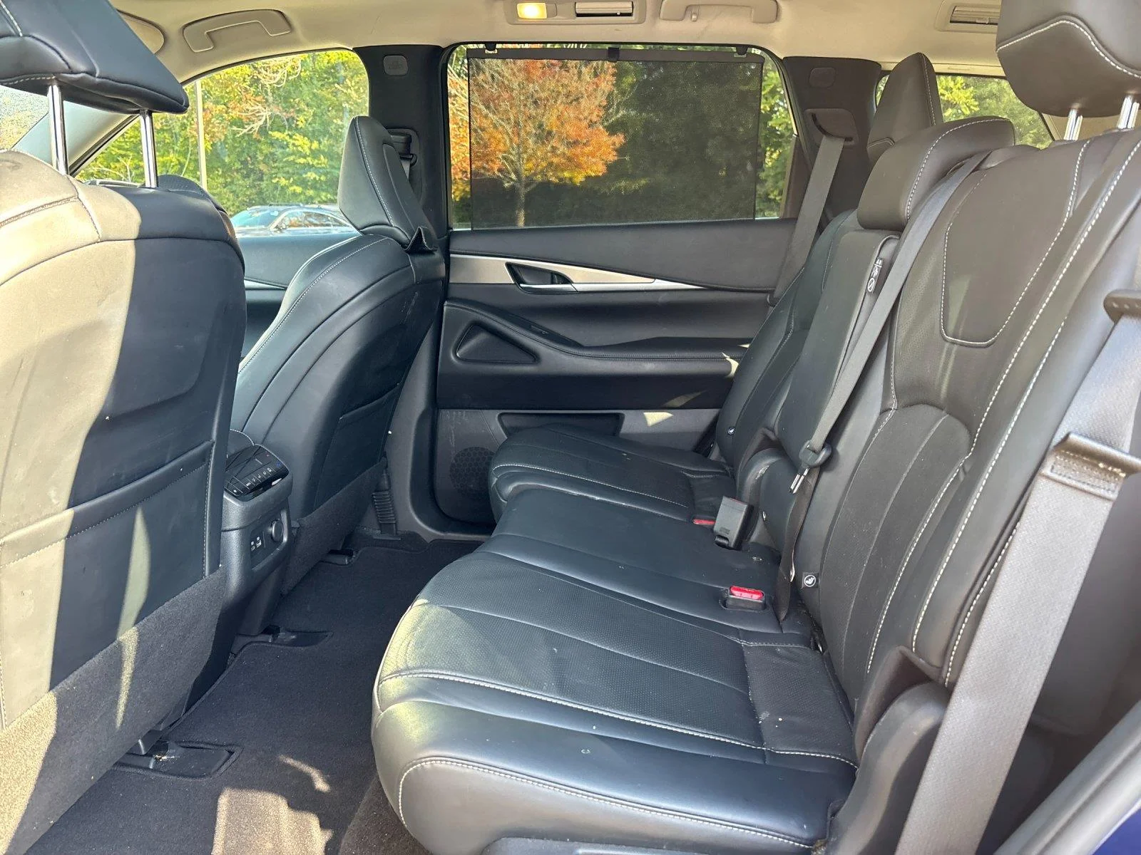 Certified Used 2023 Grand Blue INFINITI LUXE image 32