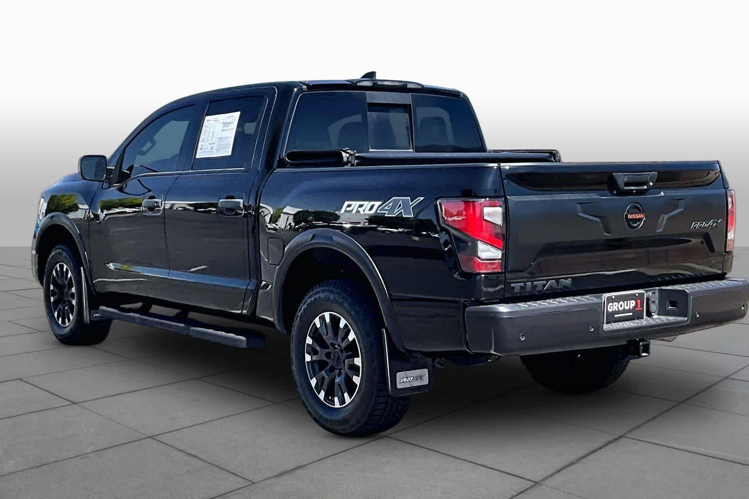 Used 2022 Super Black Nissan PRO-4X image 11
