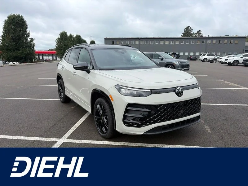 2026 Volkswagen Tiguan SE R-LINE BLACK