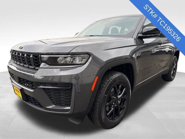 New 2026 Baltic Gray Metallic Clear-Coat Exterior Paint Jeep Laredo Altitude image 3