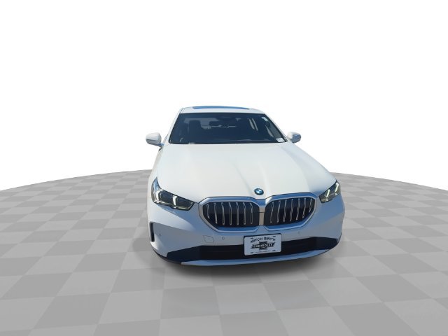 Used 2026 White BMW 530i image 3