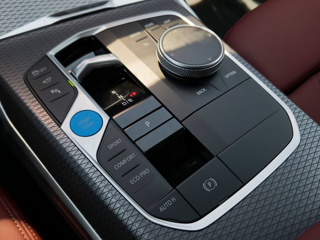 New 2026 Black Sapphire Metallic BMW eDrive40 image 10