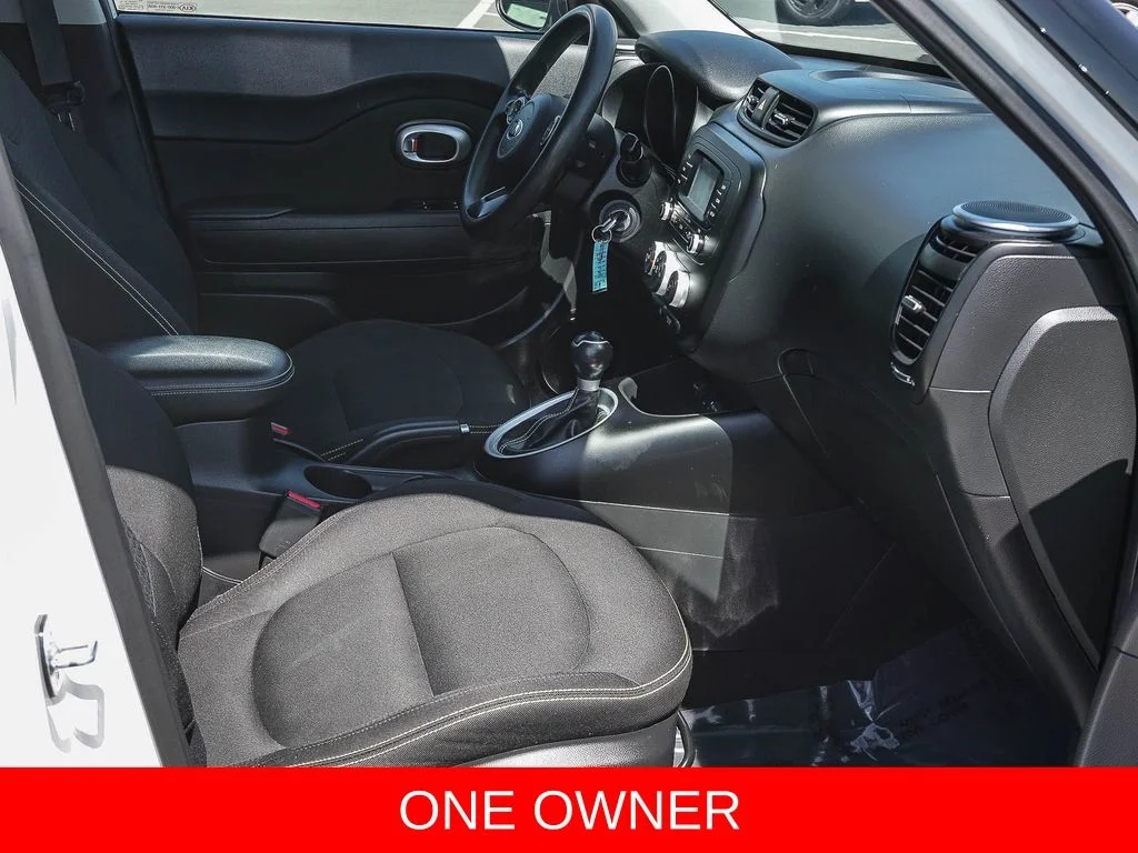 Used 2016 White Kia Plus image 12