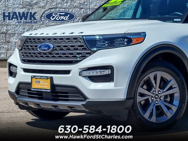 Certified Used 2023 White Metallic Ford XLT image 29
