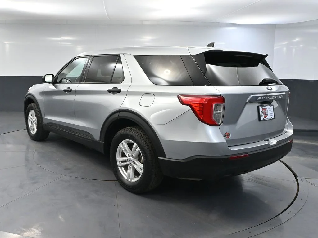 Used 2022 Silver Ford Base image 8