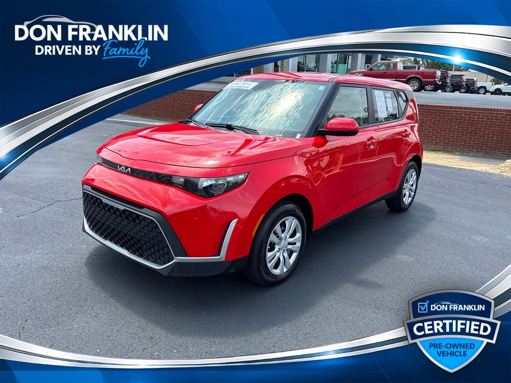 Used 2025 Red Kia LX image 1