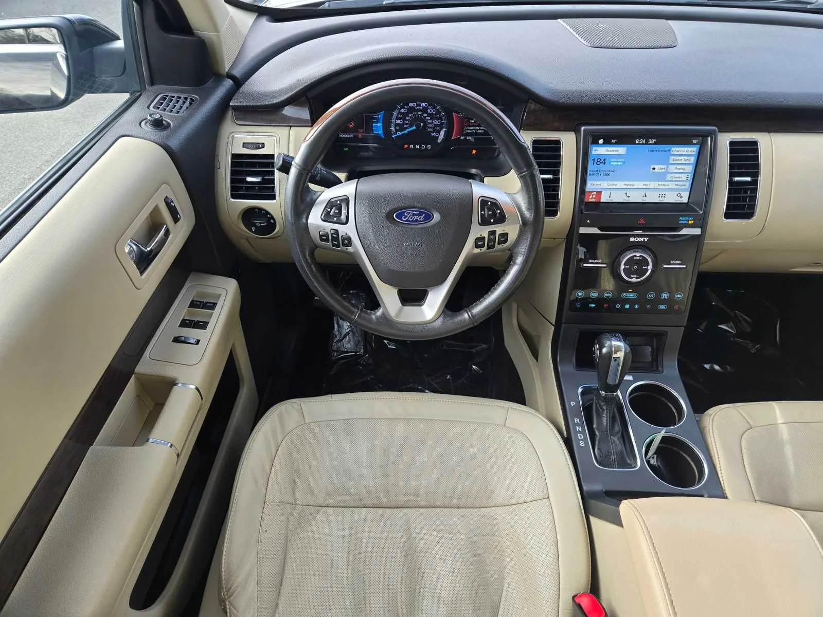 Used 2019  Ford Limited image 10