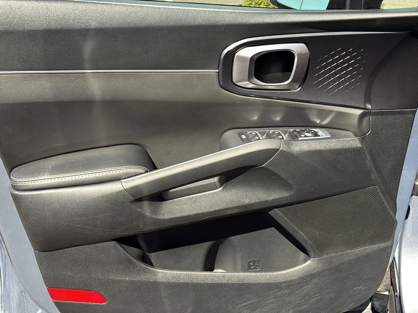 Used 2023 Everlasting Silver Kia S image 14