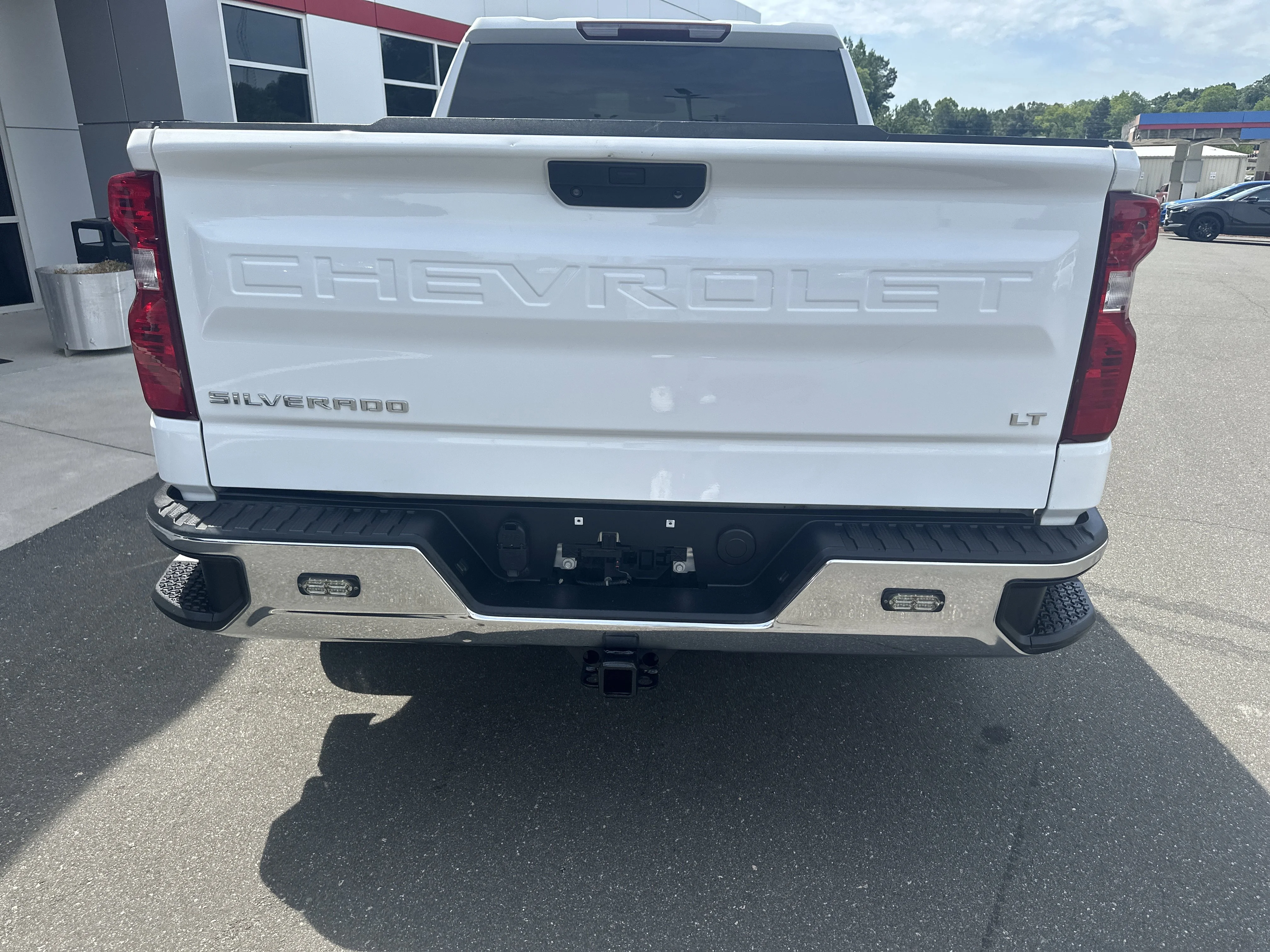 Used 2019 Summit White Chevrolet LT image 7