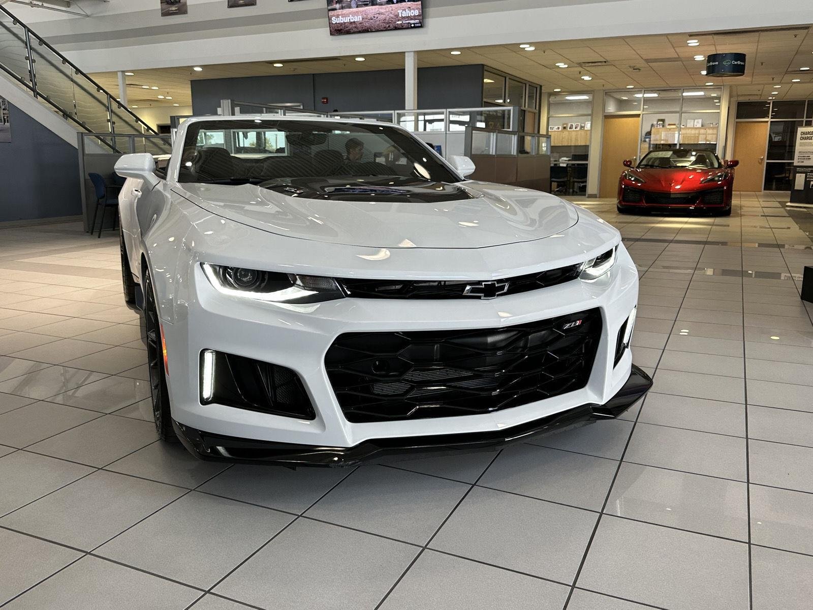 2022 Chevrolet Camaro ZL1 - Photo 9