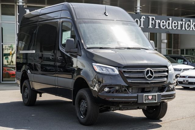 2026 Mercedes-Benz Sprinter 2500 144 WB HO AWD's photo