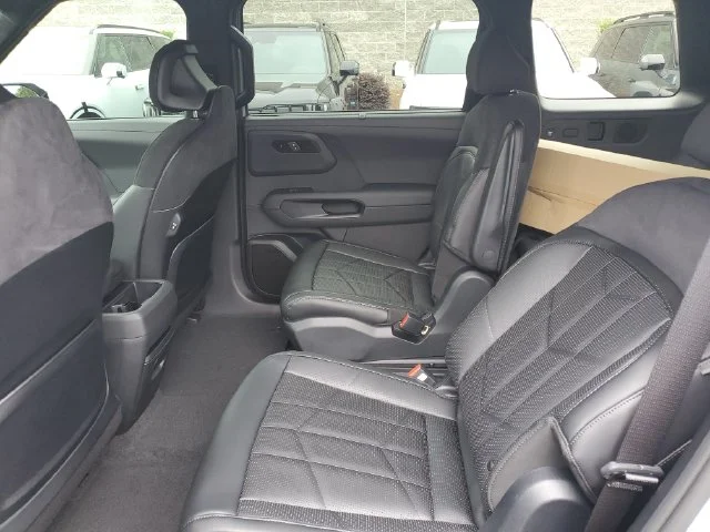 New 2027 Wolf Gray Kia X-LINE SX PRESTIGE image 10
