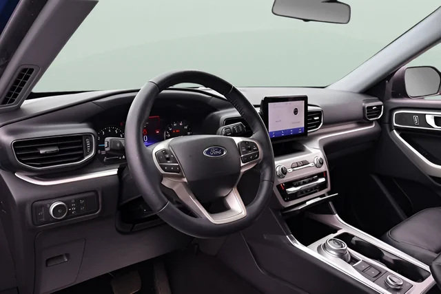 Used 2022 Blue Ford XLT image 11