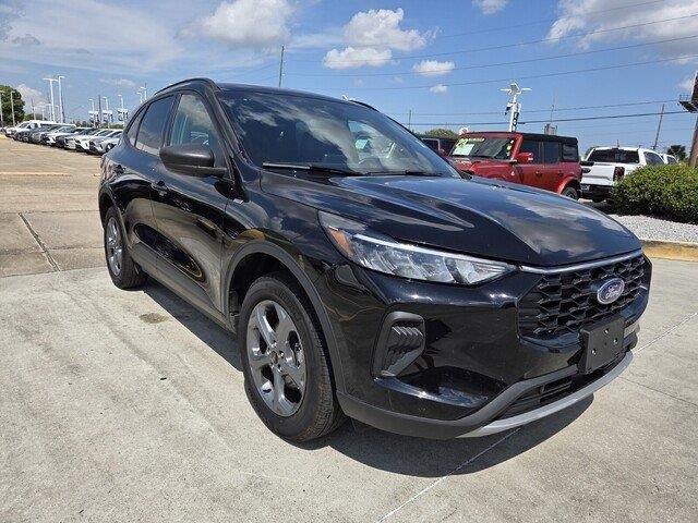 Used 2025 Agate Black Metallic Ford ST-Line image 7