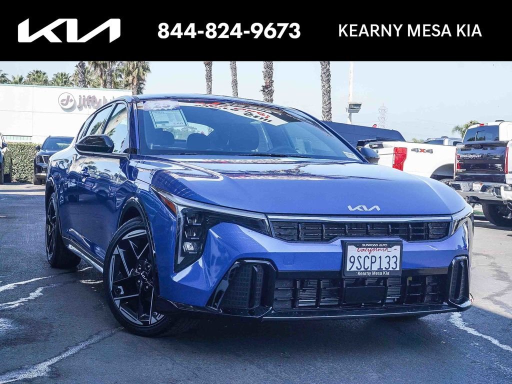 2025 Kia K4 GT-Line AT's photo