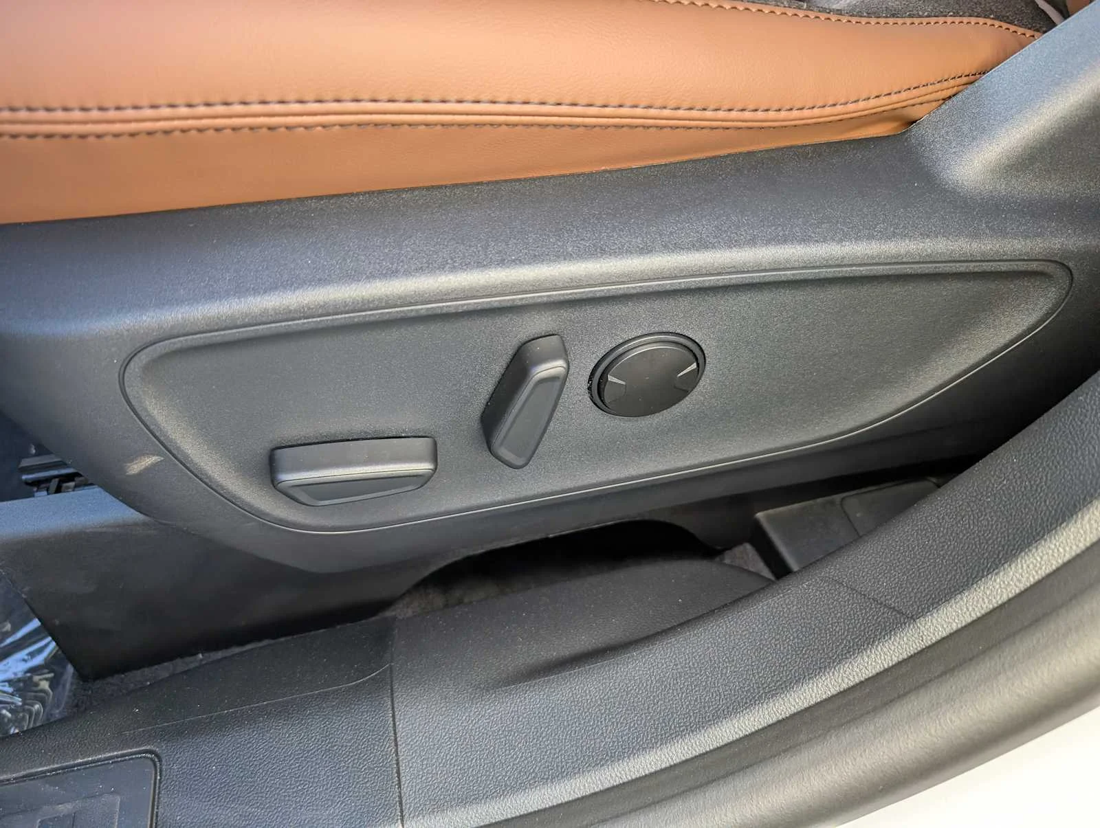 New 2025 Oxford White Ford Outer Banks® image 31