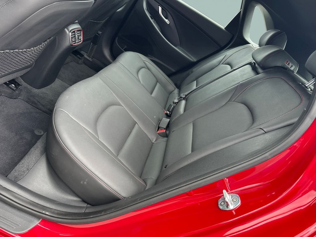 Used 2018 Red Hyundai Sport image 12
