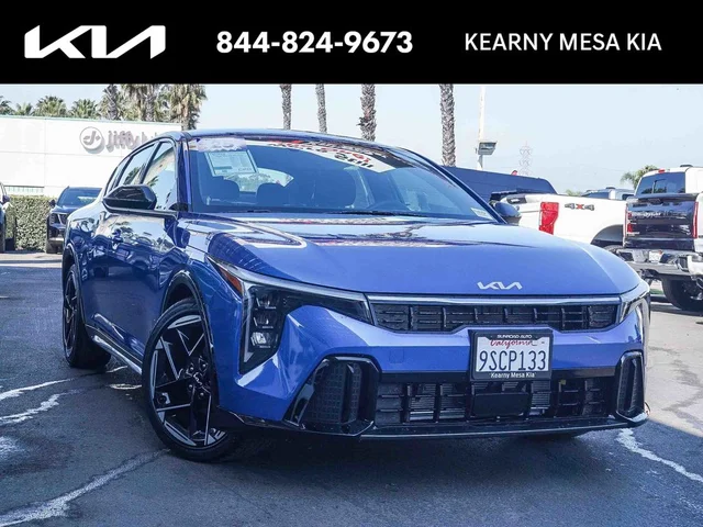 2025 Kia K4 GT-Line