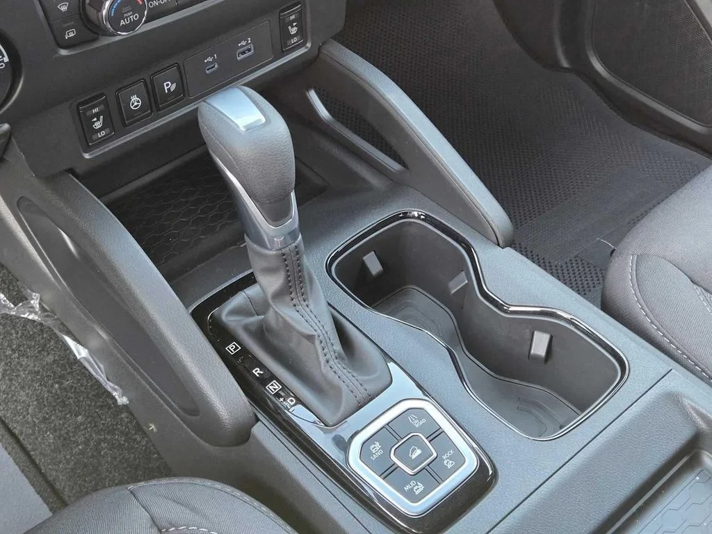 2026 Nissan Frontier SV - Photo 27