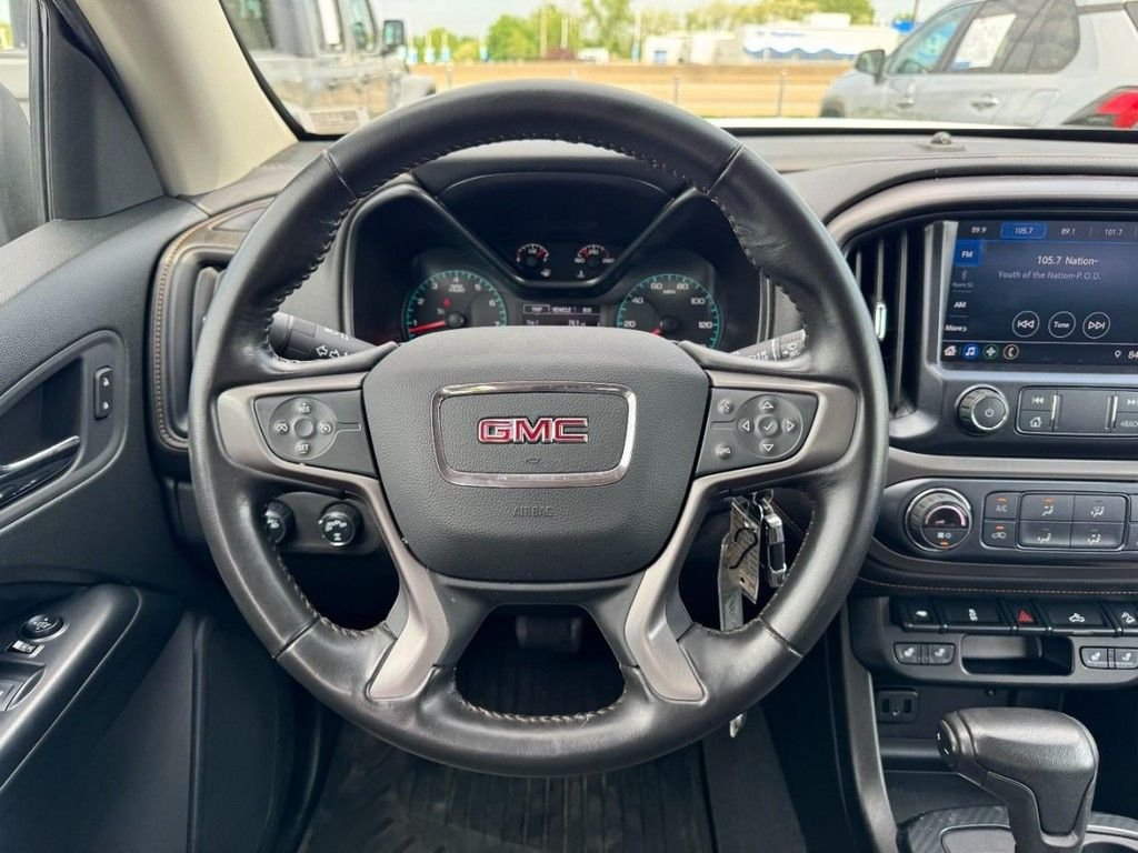 Used 2021 White GMC AT4 w/Cloth image 12