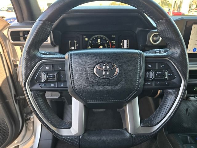 Used 2025  Toyota SR5 image 22
