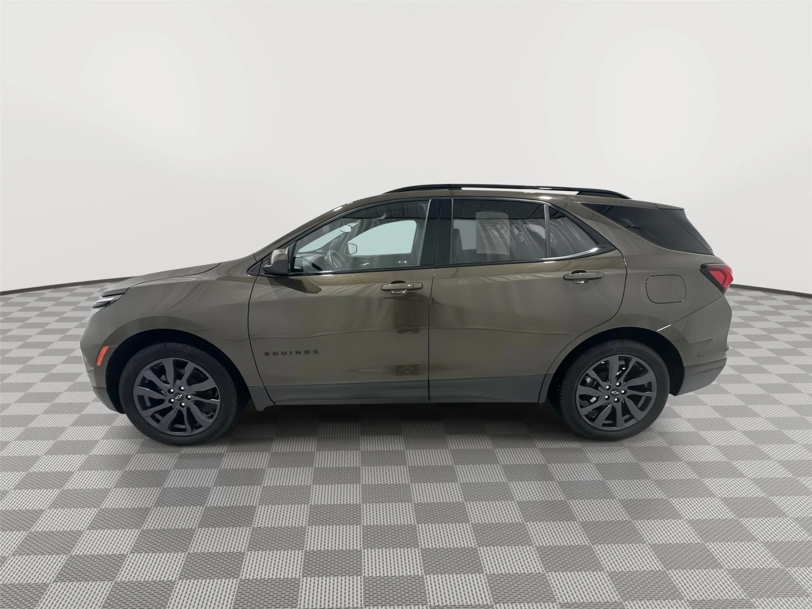 Used 2023 Chevrolet Equinox RS with VIN 3GNAXWEG5PL110460 for sale in Alexandria, Minnesota