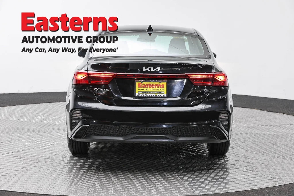 Used 2024 Black Kia LXS image 7