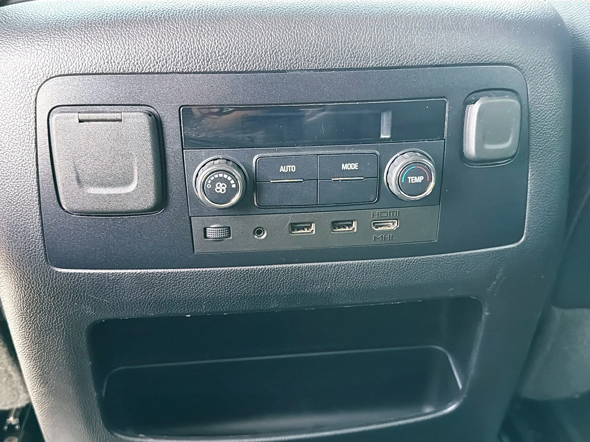 Used 2019 Onyx Black GMC SLT Standard Edition image 20