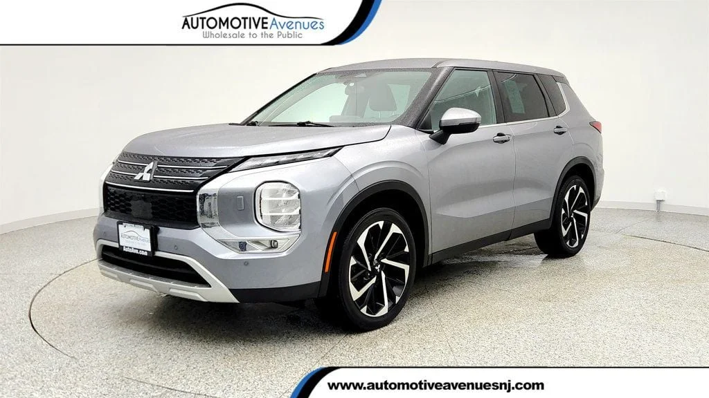 2023 Mitsubishi Outlander SE S-AWC's photo