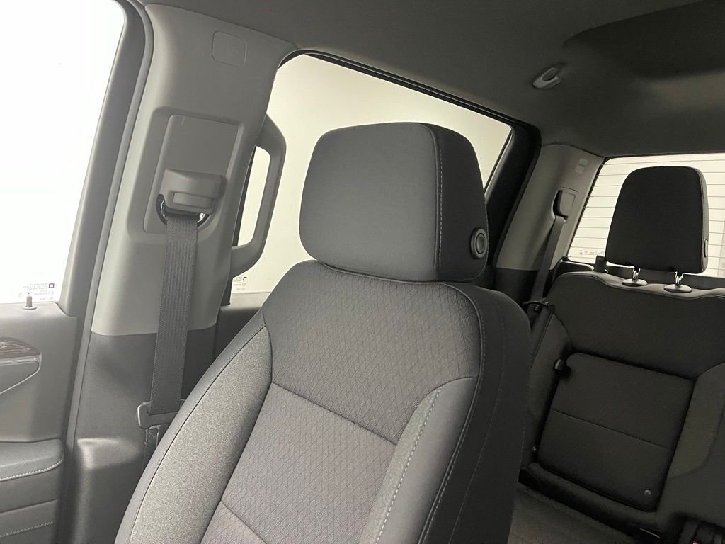 New 2026 Sterling Metallic GMC Elevation image 41